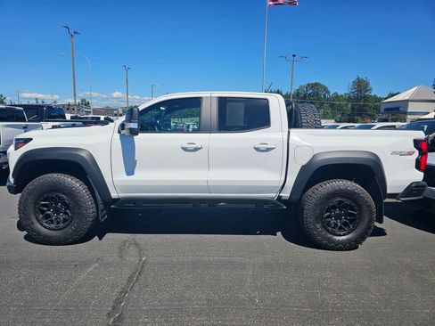 Used 2024 Chevrolet Colorado ZR2 w/ ZR2 Bison Edition AWD/4WD image 6