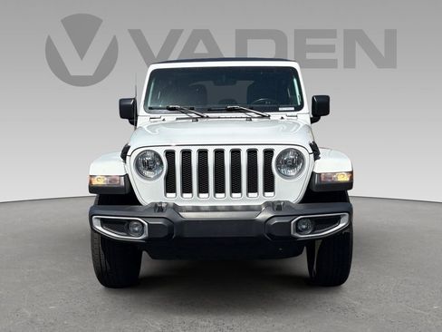 Used 2022 Jeep Wrangler Unlimited Sahara w/ Cold Weather Group AWD/4WD image 21