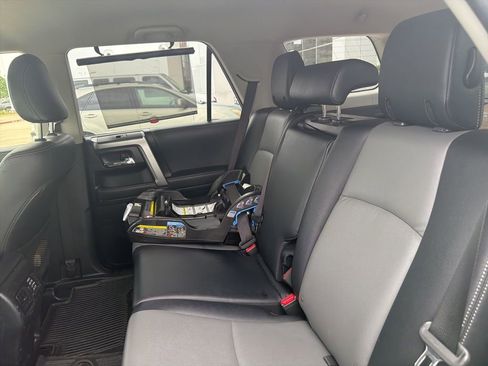 Used 2023 Toyota 4Runner SR5 Premium image 6