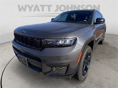 Used 2023 Jeep Grand Cherokee L Laredo