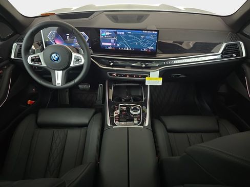 New 2026 BMW X5 xDrive50e w/ Executive Package AWD/4WD image 10