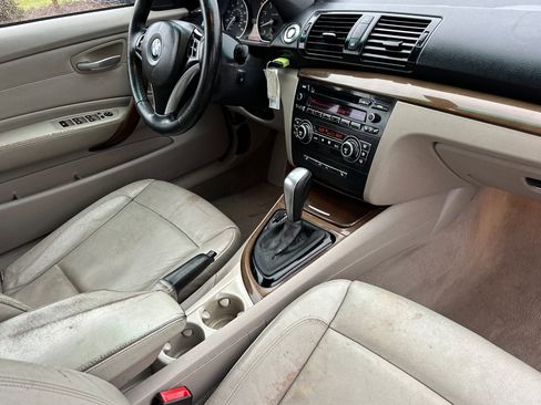 Used 2009 BMW 128i Convertible image 16