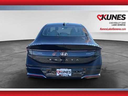 Used 2025 Hyundai Sonata SEL FWD image 9