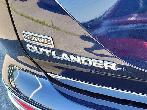 Used 2023 Mitsubishi Outlander SE AWD/4WD image 31