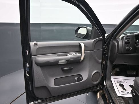 Used 2009 Chevrolet Silverado 1500 LT w/ Power Pack Plus AWD/4WD image 10