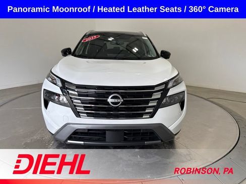 Used 2025 Nissan Rogue SL w/ SL Premium Package AWD/4WD image 2