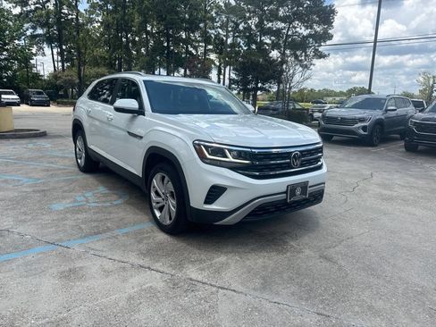 Used 2020 Volkswagen Atlas Cross Sport SEL AWD/4WD image 3