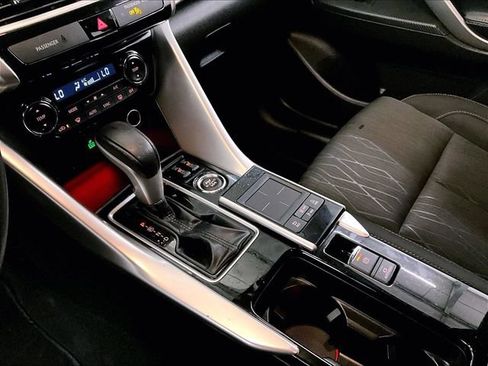 Used 2018 Mitsubishi Eclipse Cross SE AWD/4WD image 16