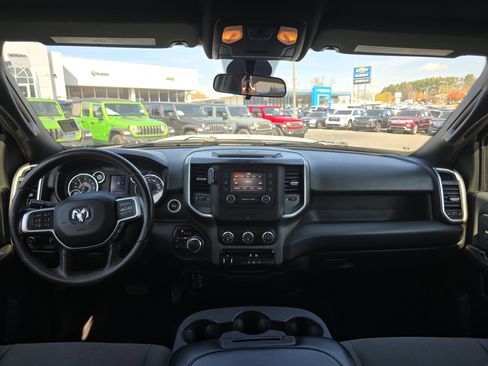 Used 2021 RAM 2500 Big Horn image 17