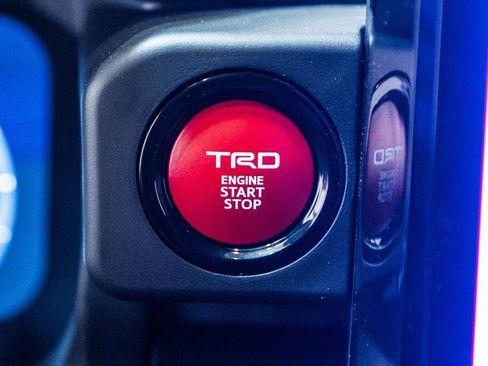 Certified 2026 Toyota Tacoma TRD Sport AWD/4WD image 30