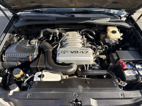 Used 2004 Toyota 4Runner Limited AWD/4WD image 3