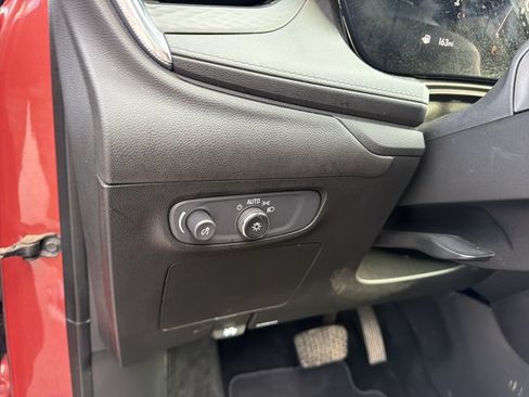 Used 2024 Buick Encore GX Preferred AWD/4WD image 17