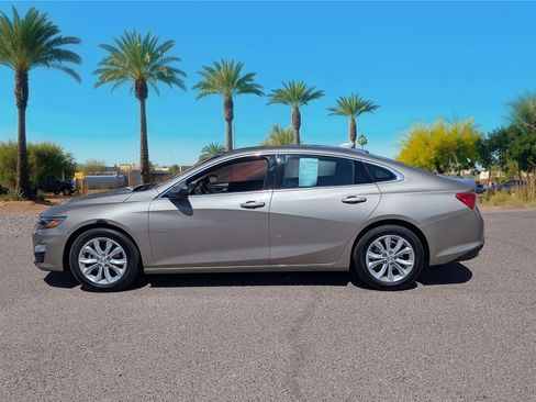 Used 2023 Chevrolet Malibu LT w/ Driver Confidence Package image 2
