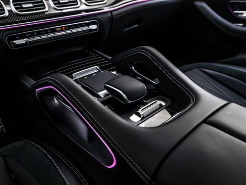 New 2026 Mercedes-Benz GLS 63 AMG 4MATIC image 6