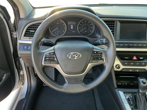 Used 2018 Hyundai Elantra SEL w/ Cargo Package image 2