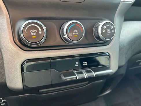 Used 2019 RAM 1500 Big Horn image 21