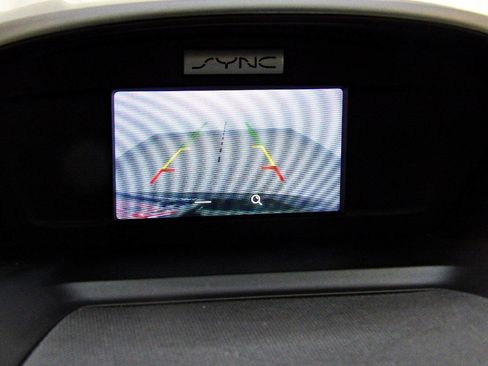 Used 2017 Ford C-MAX SE image 16