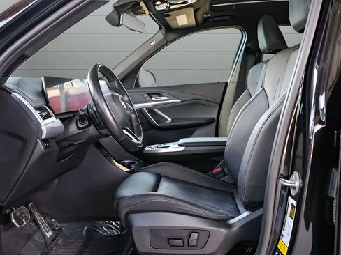 Used 2023 BMW X1 xDrive28i w/ M Sport Package image 27