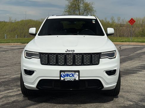Used 2021 Jeep Grand Cherokee Laredo X AWD/4WD image 7