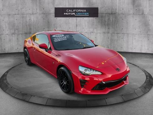 Used 2020 Toyota 86 image 1
