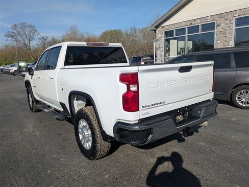 Used 2024 Chevrolet Silverado 2500 LT AWD/4WD image 5