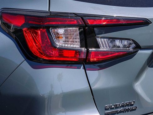 Used 2024 Subaru Crosstrek 2.0i Premium w/ Popular Package #4 image 7