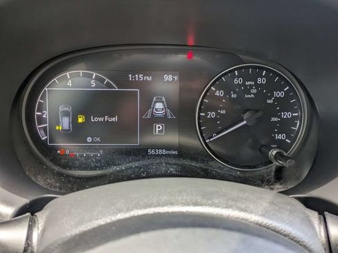 Used 2023 Nissan Kicks SV FWD image 27