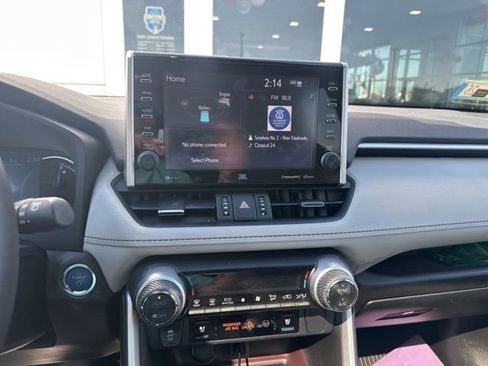 Used 2022 Toyota RAV4 Limited image 3