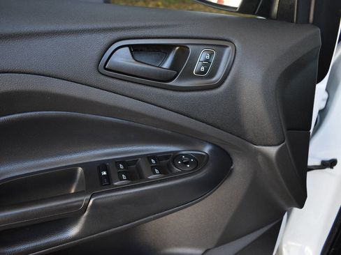 Used 2019 Ford Escape S image 16