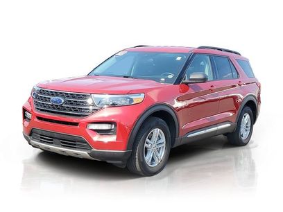 Certified 2023 Ford Explorer XLT w/ Equipment Group 202A