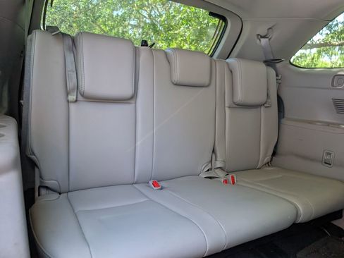 Used 2018 Toyota Highlander Limited Platinum AWD/4WD image 16