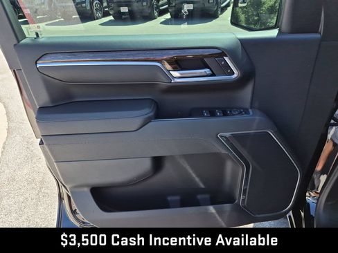 New 2026 GMC Sierra 1500 SLE w/ Preferred Package RWD image 19