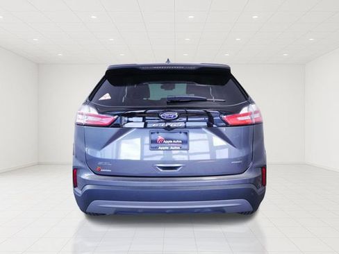 Certified 2024 Ford Edge SEL w/ Convenience Package AWD/4WD image 5