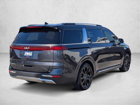 Used 2024 Kia Carnival SX Prestige image 25