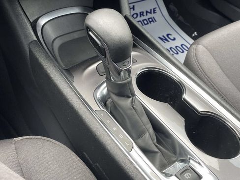 Used 2024 Chevrolet Malibu LT FWD image 29