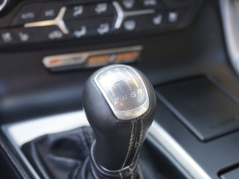 Used 2015 Chevrolet Corvette Z06 w/ 3LZ Preferred Equipment Group image 16