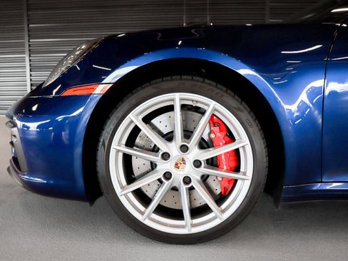 Certified 2024 Porsche 911 Carrera 4 GTS AWD/4WD image 30