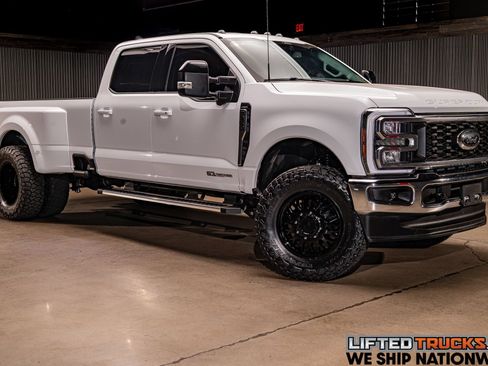 Used 2026 Ford F350 Lariat AWD/4WD image 1