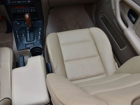 Used 1999 BMW 328i Convertible RWD image 35
