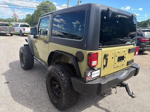 Used 2013 Jeep Wrangler Sport AWD/4WD image 9