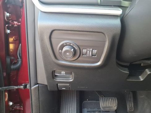 Certified 2026 Jeep Grand Cherokee Limited w/ Limited Altitude Package AWD/4WD image 17