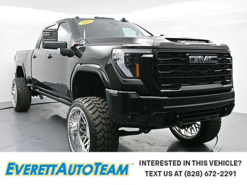 Used 2025 GMC Sierra 2500 AT4 w/ AT4 Premium Plus Package AWD/4WD image 1