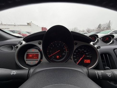 Used 2012 Nissan 370Z Coupe image 12