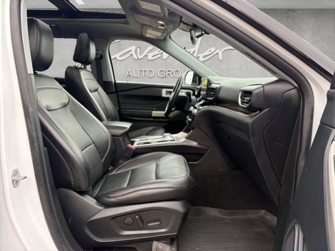 Used 2021 Ford Explorer Limited w/ Equipment Group 301A image 24