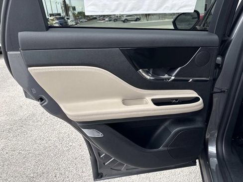 New 2026 Lincoln Corsair Premiere FWD image 13