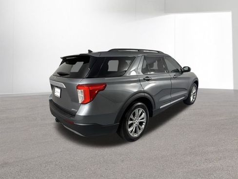 Used 2023 Ford Explorer XLT w/ Equipment Group 202A image 37