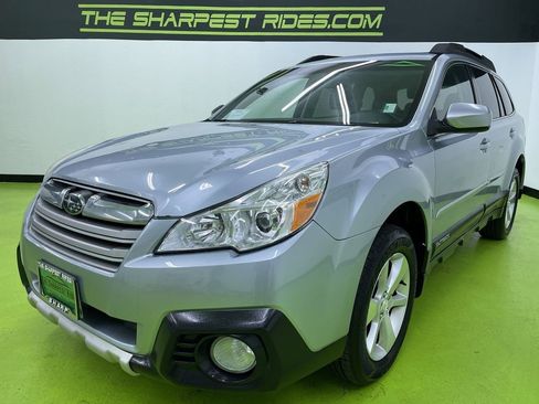 Used 2013 Subaru Outback 3.6R Limited w/ Moonroof Pkg image 5