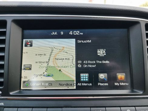 Used 2017 Hyundai Elantra Limited w/ Limited Tech Package 04 FWD image 39