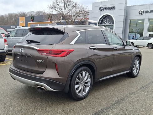 Used 2019 INFINITI QX50 Essential w/ Premium Heat Package image 6