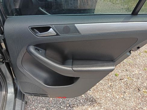 Used 2014 Volkswagen Jetta TDI FWD image 19
